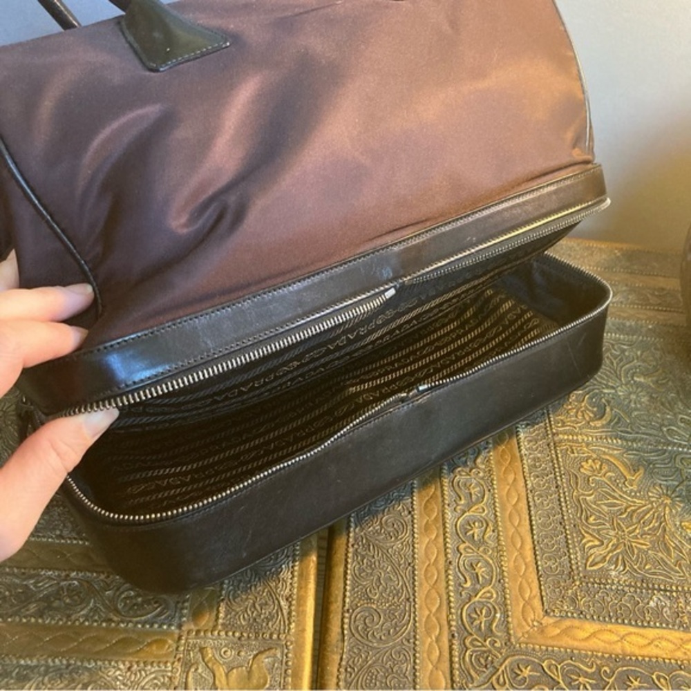 Prada nylon medicine bag top handle‎ train case black burgundy COA included - Picture 8 of 15